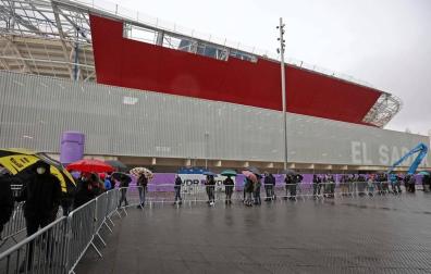 El pabellón Navarra Arena acogió este domingo, 6 de diciembre, las votaciones para elegir a la próxima Asamblea General del C.A. Osasuna.