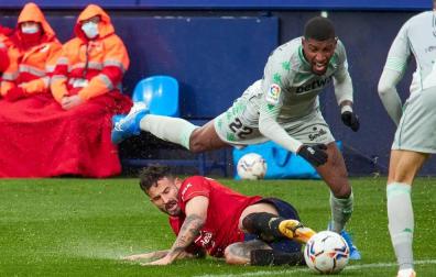 Galería de fotos del partido entre Osasuna y Betis, que ha finalizado con derrota rojilla por 0-2