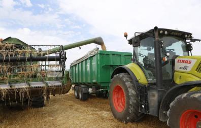 Cosecha de cereal: rica en la Cuenca de Pamplona y mísera en la Ribera
