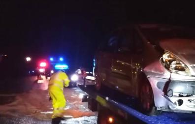 Colisión por alcance con cuatro vehículos implicados en la A-12 en Zizur