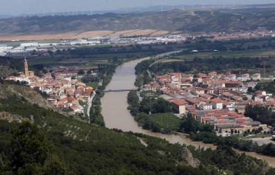 El Arga reclama su terreno en Funes, arañado por el hombre en los años 60