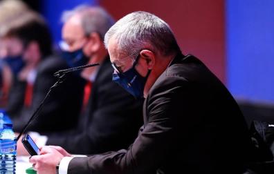 319 participantes, 151 sin asistir ni delegar el voto