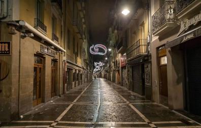 2020 se despide en Pamplona con las calles vacías
