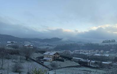 Frío y nevadas débiles en cotas bajas hasta mañana