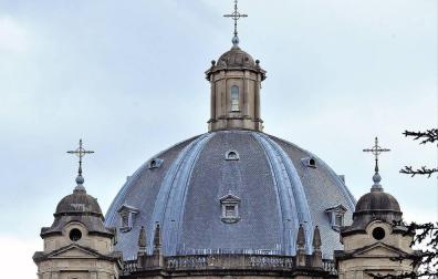 Detalle de la cúpula del monumento a los Caídos.
