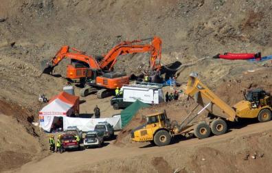La montaña mantiene su pulso en la recta final del rescate de Julen