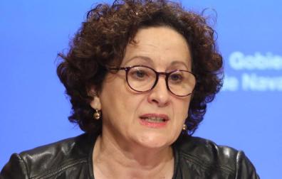 La consejera de Derechos Sociales, María Carmen Maeztu, en la rueda de prensa