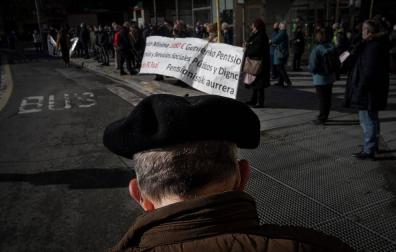 Pensionistas navarros defienden que el "sistema público de pensiones es sostenible"