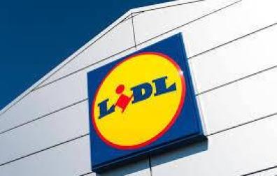 Lidl despide a un trabajador por meter hacer horas extra