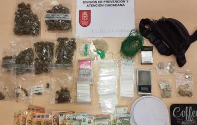 Drogas y dinero intervenido al detenido en la Txantrea.