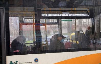 El aforo de las villavesas genera controversia entre los usuarios