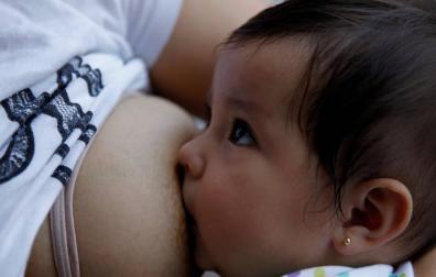3 de cada 10 bebés de seis meses toman solo lactancia materna