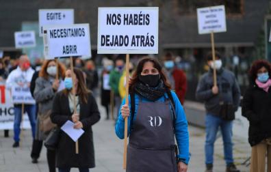 Los hosteleros reclaman abrir interiores con un aforo del 50%
