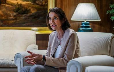 La ministra de Industria, Reyes Maroto, en una entrevista.