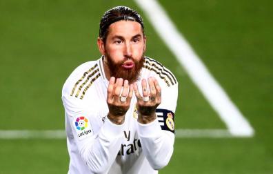 Sergio Ramos celebra el único gol del partido.