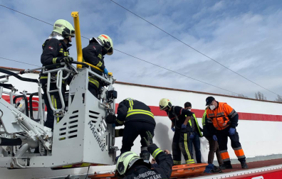 Sufre una descarga eléctrica cuando trabajaba en Sangüesa