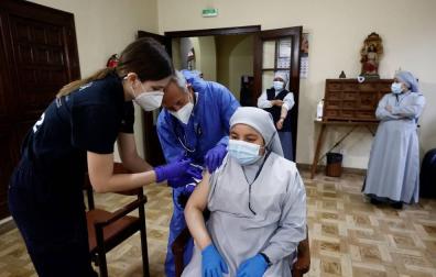 Se completa la vacunación con dos dosis en retiro sacerdotal del Buen Pastor
