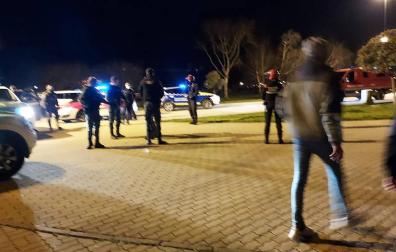 Policías intervienen tras una pelea entre jóvenes en Barañáin