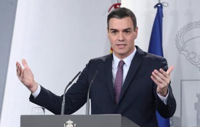 Pedro Sánchez, a su llegada a la rueda de prensa tras la primera reunión del consejo de ministros