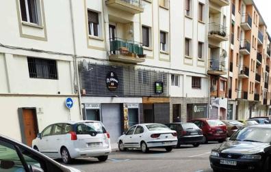 La Ordenanza vigente en Pamplona desde el 2 de agosto, prohíbe aparcar en los 5 metros previos a un paso peatonal