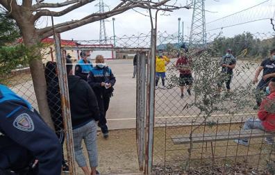 Denunciadas 8 personas en un huerto de recreo en Tudela 8 personas por incumplir las medidas contra el covid.