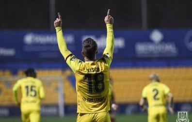 La noche más emotiva de Xisco: marca un doblete horas después de fallecer su padre