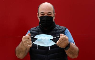 Un pamplonés patenta una mascarilla que busca mejorar la respiración