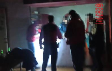 Botellones y fiestas, entre las casi 100 denuncias del puente de San José