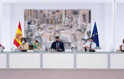 El presidente del Gobierno, Pedro Sánchez preside el Consejo de ministros