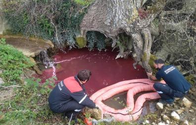 Identificado el presunto autor de un vertido de gasoil en el río Unzu