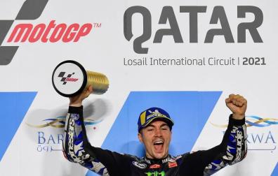 Maverick Viñales domina con autoridad y estrategia el GP de Catar