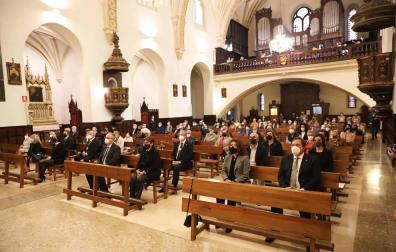 La Cofradía de las Cinco Llagas renueva su voto cumpliendo con la tradición