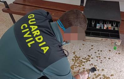 Detenido en Viana al ser sorprendido con una caja registradora tras un robo