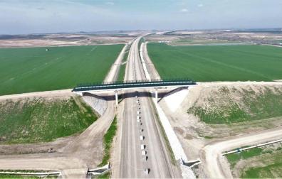 La plataforma del TAV entre Peralta y Olite (10 km) está ya casi terminada