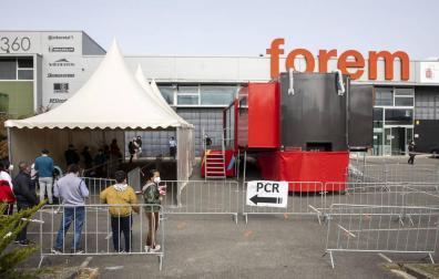 El nuevo 'camión' de las PCR en Forem, a examen