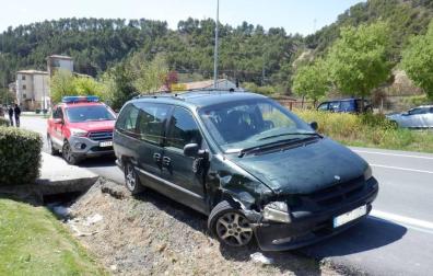 Un conductor embiste a tres coches en Sangüesa y da positivo en alcoholemia