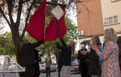 Siete nuevas placas completan las 22 en recuerdo de los asesinados por ETA en Pamplona