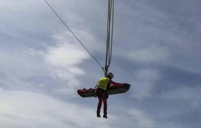 Grave un trabajador al caer de 6 metros en una obra de Etxarren (Arakil)