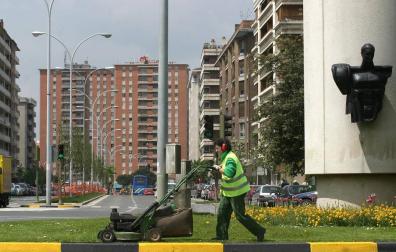 Denuncian a 7 jóvenes atrapados en el ascensor tras salir de una fiesta