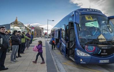 Comienza este lunes una campaña de control de transporte escolar