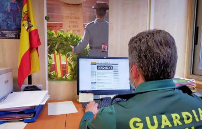 Agentes de la Guardia Civil de Navarra detuvieron a los dos jóvenes.