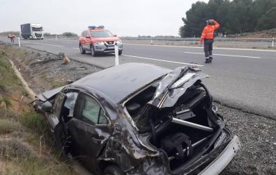 Herido leve tras quedarse dormido y salirse de la AP 68 en Murchante