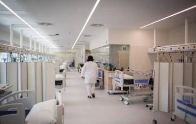 Sanidad notifica 9.135 casos y 136 muertes y la incidencia baja a 229