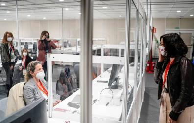 Madrid vota con Ayuso favorita tras una campaña tensa y de pocas propuestas