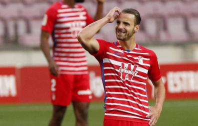 Competición impone tres partidos de suspensión a Roberto Soldado