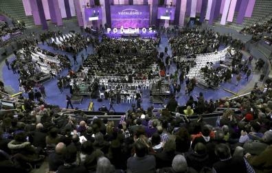 Imágenes de la primera jornada de la Asamblea Ciudadana Estatal de Vistalegre II que definirá el futuro de Podemos.
