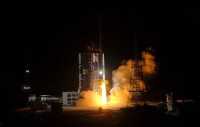 Los restos del cohete chino se desintegran en su reentrada y caen en el Índico