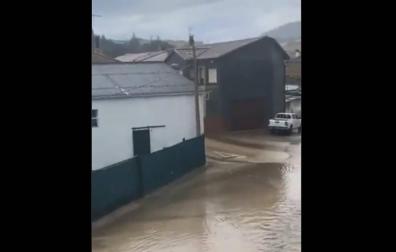 Una fuerte tormenta provoca inundaciones en Miranda de Arga