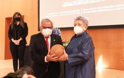 Emotivo homenaje a los osasunistas represaliados en el 36