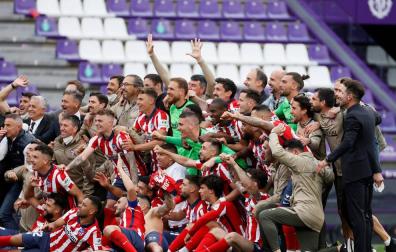 El Atlético se corona campeón de Liga y Huesca y Valladolid descienden